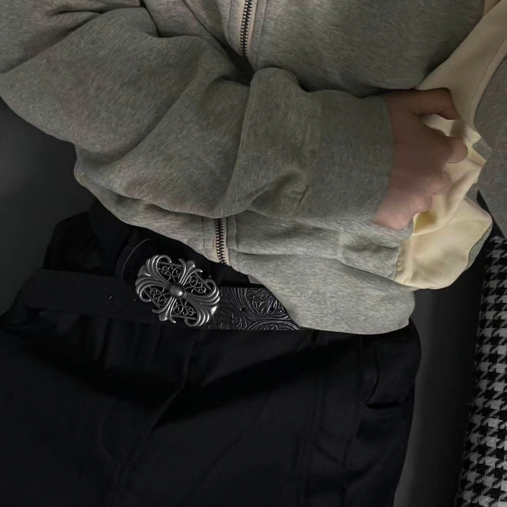 Retro Siyah Çapraz Perçinli Çiçek Desenli Deri Unisex Kemer